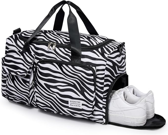 Small Gym Bag for Women, Travel Duffle Bag Carry On Weekender Bag with Shoe Compartment